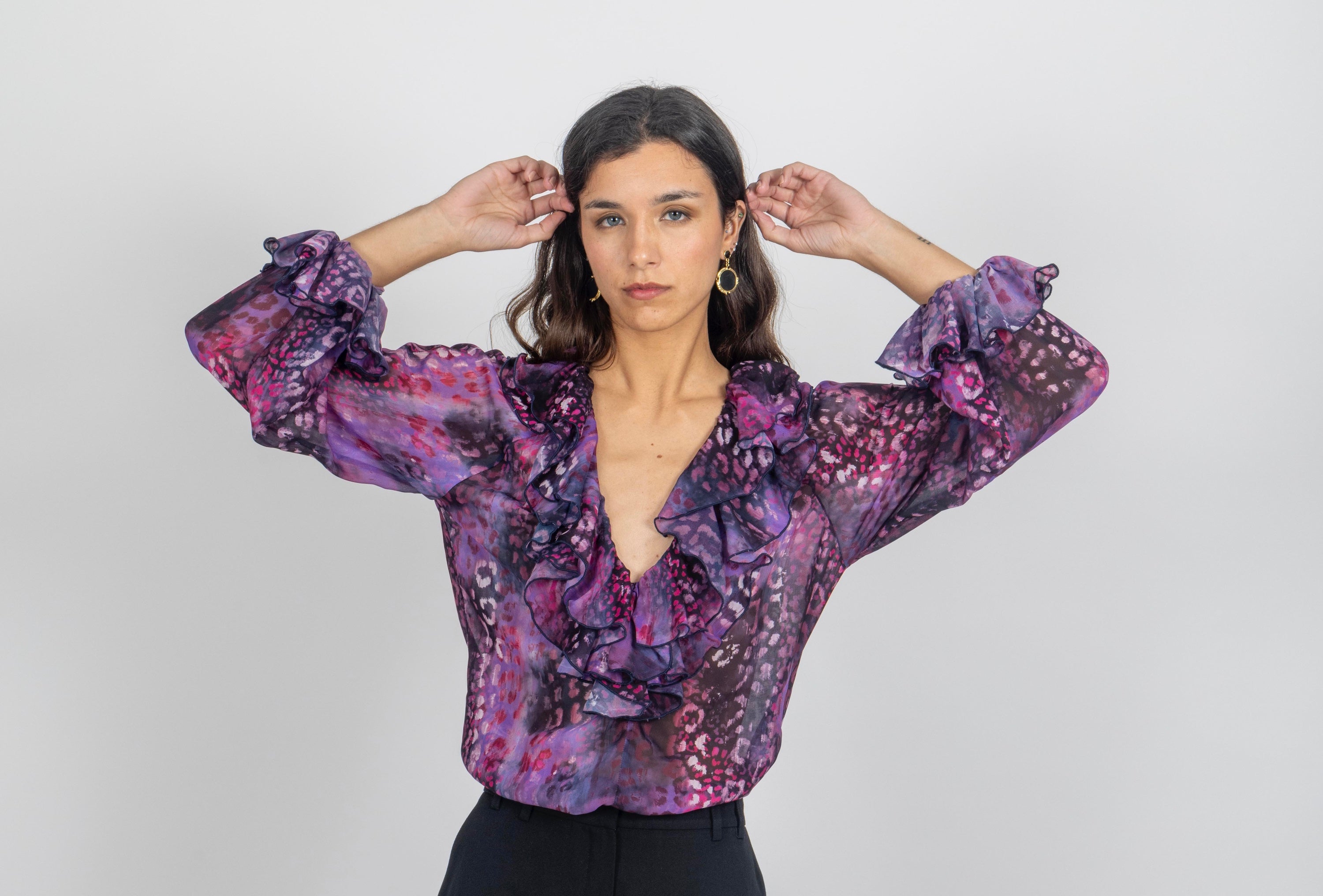 cari capri madrid top