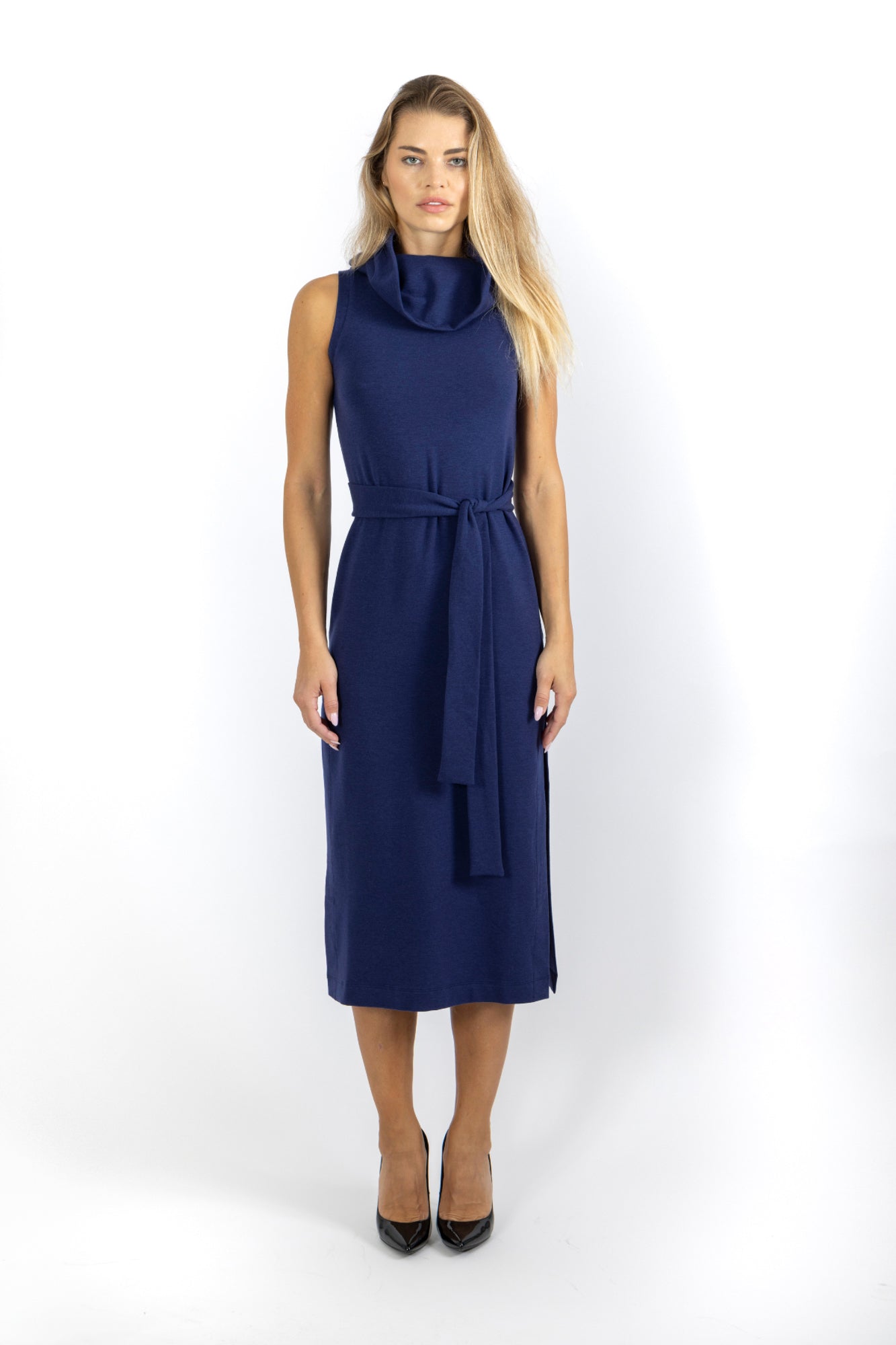 The Everyday Dress- Navy – Cari Capri